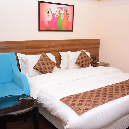 Hotel Mumbai House Andheri East, Мумбаи Экстерьер фото
