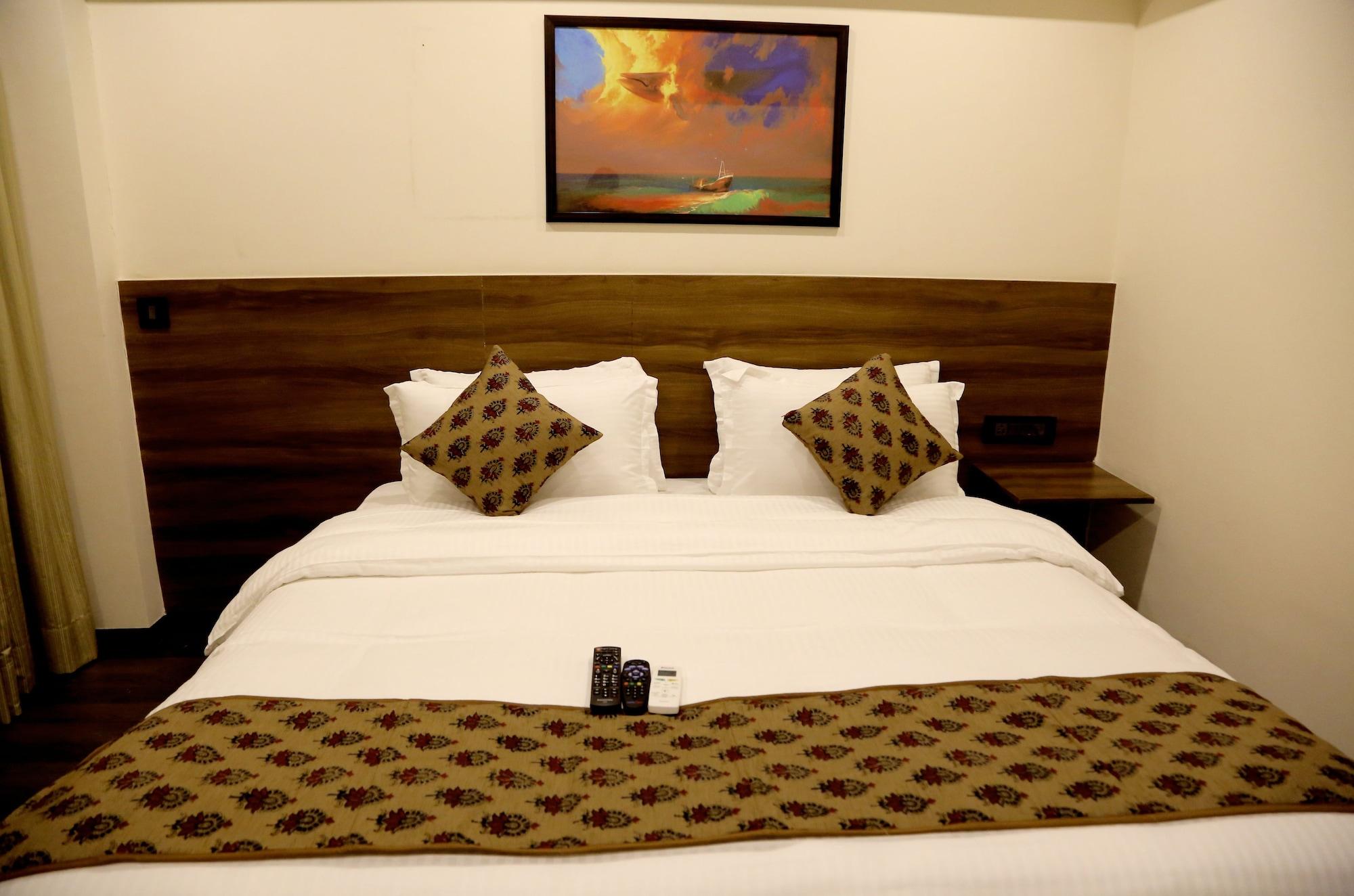 Hotel Mumbai House Andheri East, Мумбаи Экстерьер фото