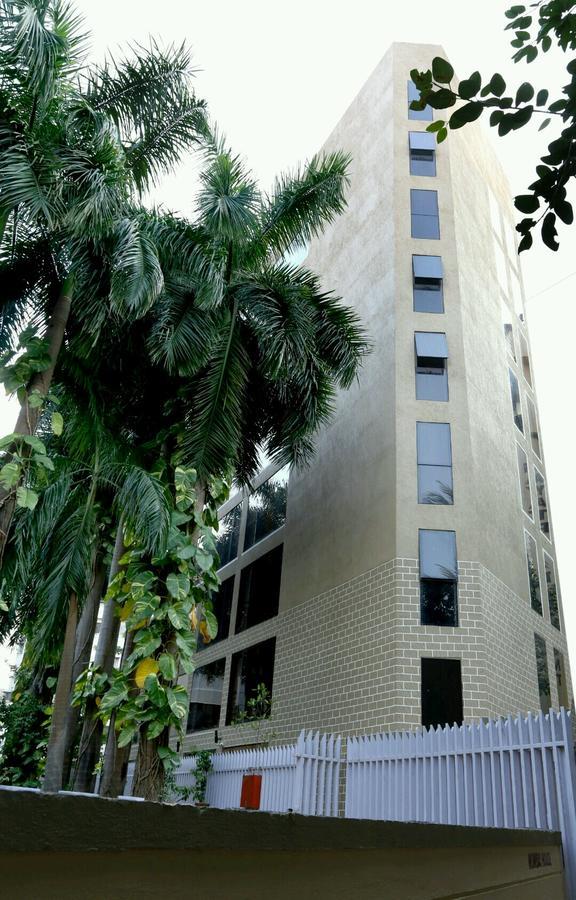 Hotel Mumbai House Andheri East, Мумбаи Экстерьер фото