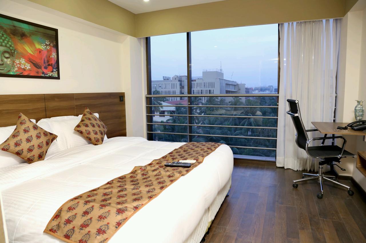 Hotel Mumbai House Andheri East, Мумбаи Экстерьер фото