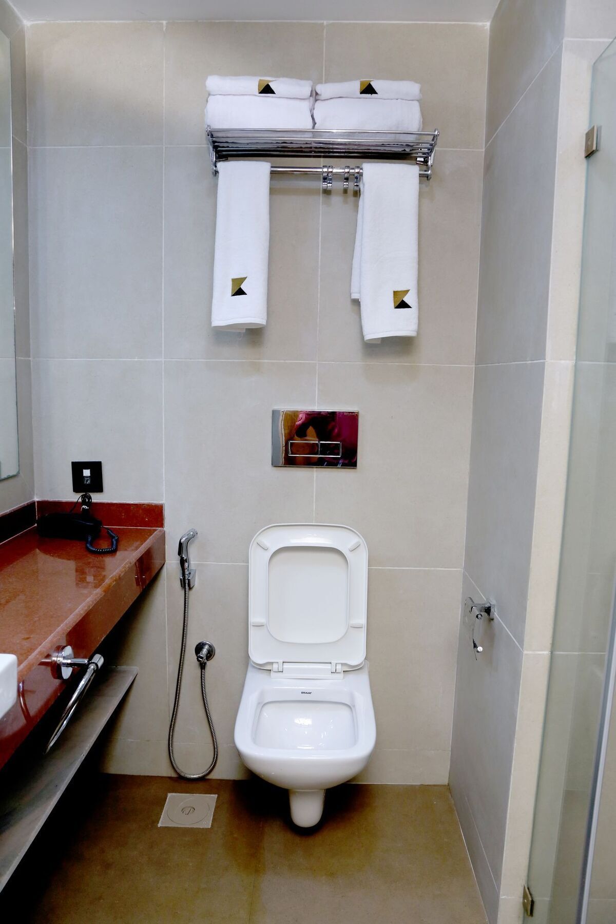 Hotel Mumbai House Andheri East, Мумбаи Экстерьер фото