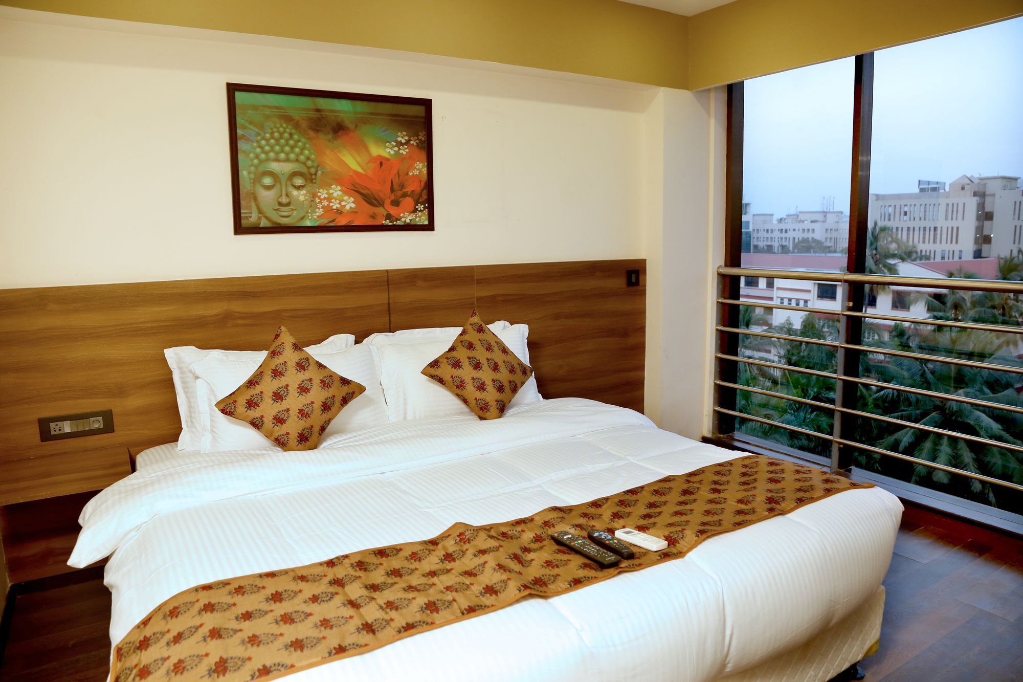 Hotel Mumbai House Andheri East, Мумбаи Экстерьер фото