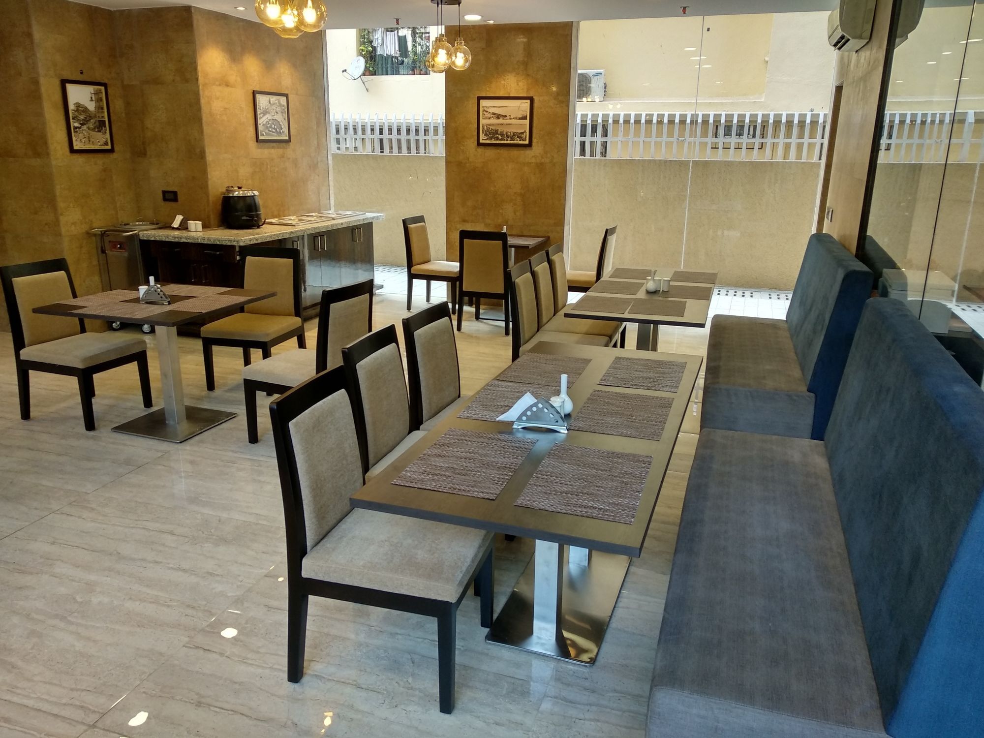 Hotel Mumbai House Andheri East, Мумбаи Экстерьер фото